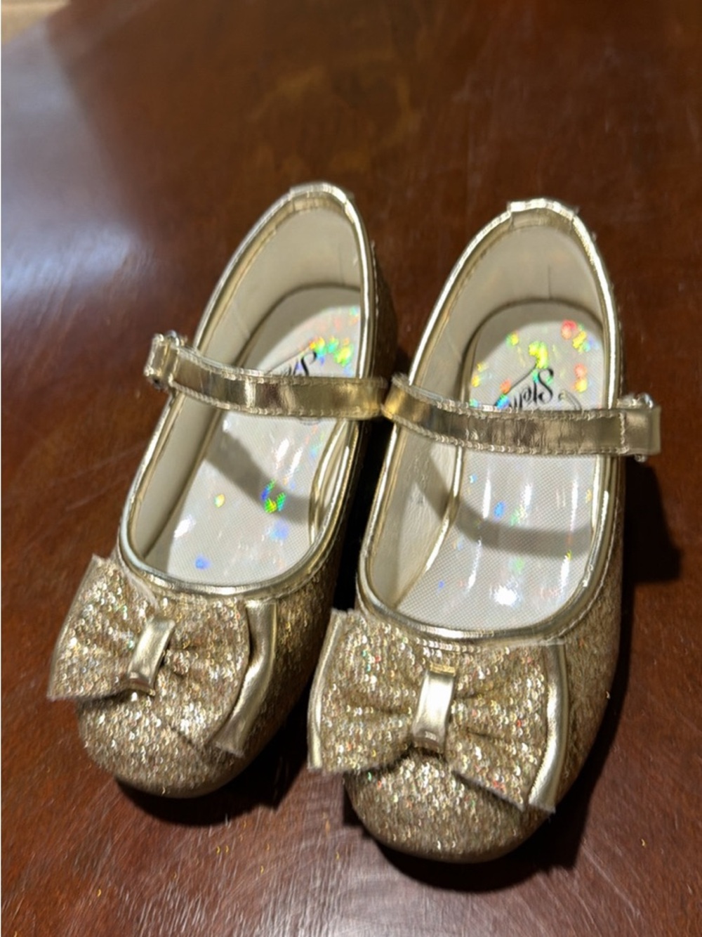 Girls' Gold Glitter Mary Jane Shoes with Bow